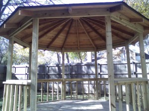 Dallas Area Master Creator of Outdoor Environments Offers Full Line of Gazebos